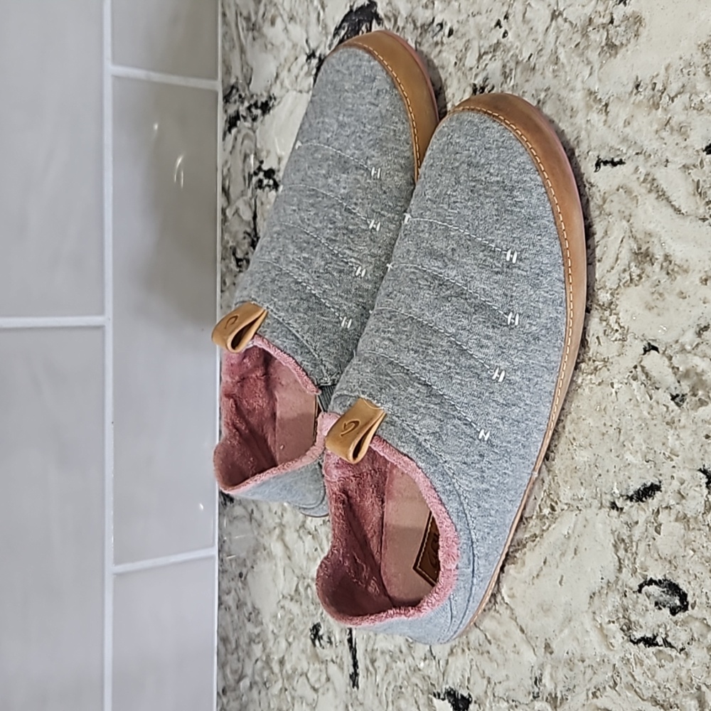 OluKai Lania Fleece Lined Slip On Slipper Shoes Womens Sz 8
